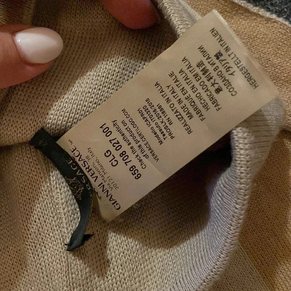 VERSACE WOOL SET SCARF AND HAT UNISEX - Picture 3 of 5